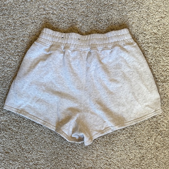 Hollister Women's Light Gray Athletic Shorts - Picture 3 of 3